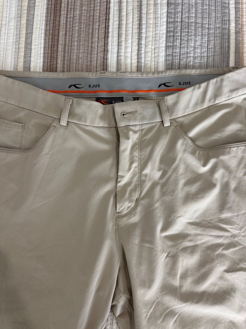 KJUS Men’s Beige Performance Golf Pants